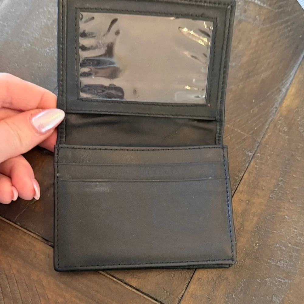 Tommy Hilfiger Sleek Black Card Holder